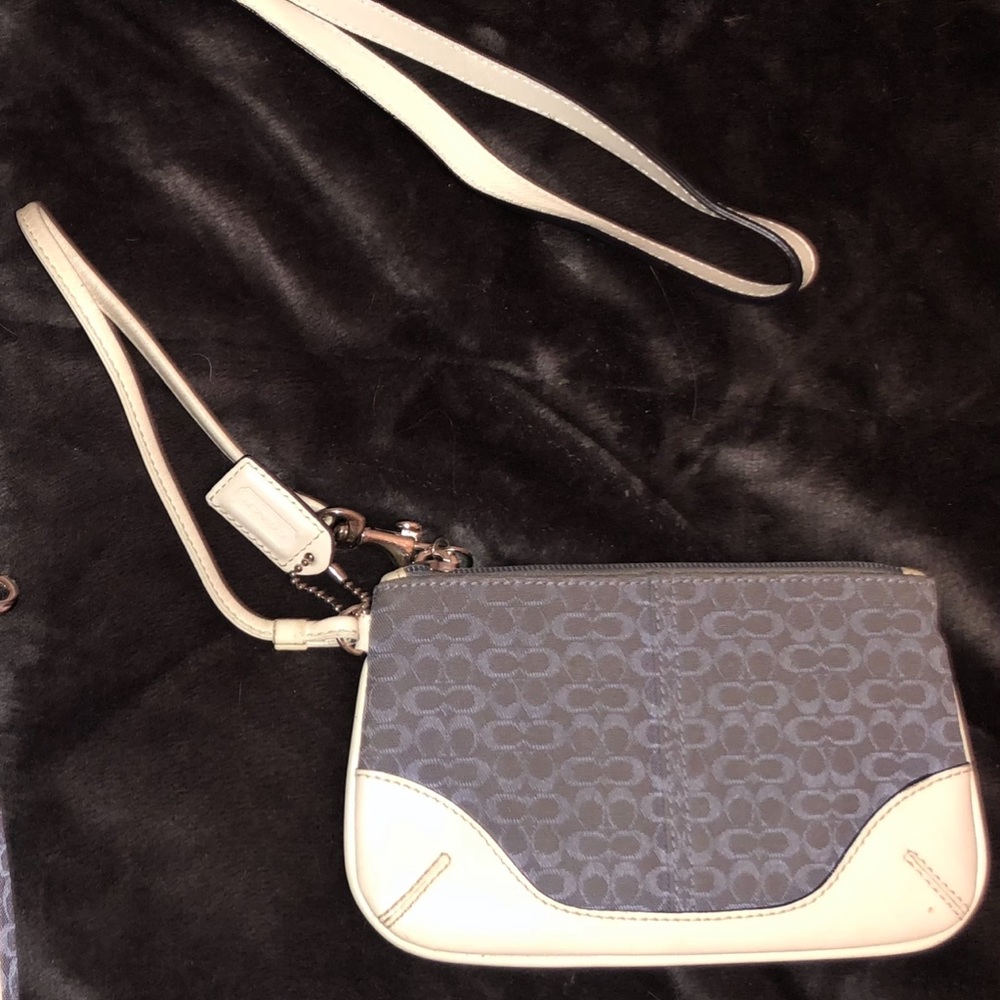 Wristlet